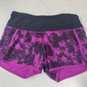 LULULEMON - Women's Black and Purple Athletic Shorts